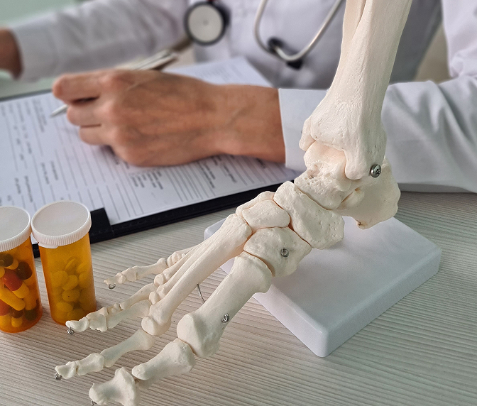 Image-guided ankle injection for osteoarthritis Miami — Dr. William Bonner